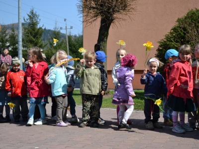 Maluchy świętują Dzień Ziemi - zdjęcie4