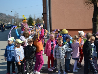 Maluchy świętują Dzień Ziemi - zdjęcie2