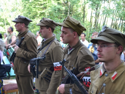 Fotorelacja z uroczystości w Barani Cisieckiej - zdjęcie39