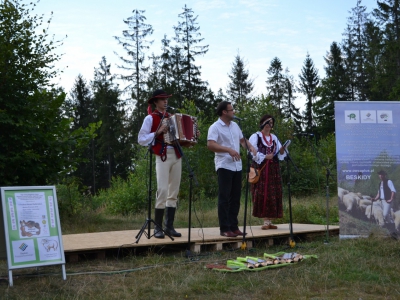 I Festiwal Pieśni Pasterskich na Butorzonce w Cięcinie - zdjęcie17