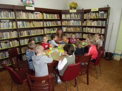 Przedszkolaki w bibliotece - zdjęcie5