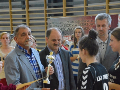 Turniej Podbeskidzkiej Ligi Piłki Ręcznej Dziewcząt - zdjęcie18