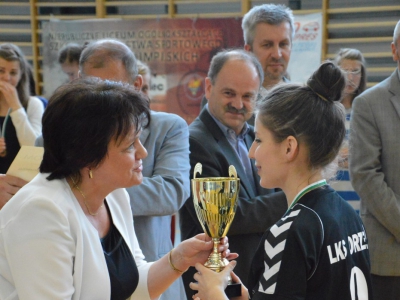 Turniej Podbeskidzkiej Ligi Piłki Ręcznej Dziewcząt - zdjęcie13