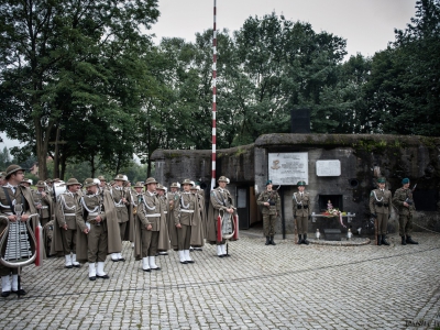 Wojewódzkie uroczystości upamiętniające 75. rocznicę bohaterskiej obrony Węgierskiej Górki - zdjęcie59