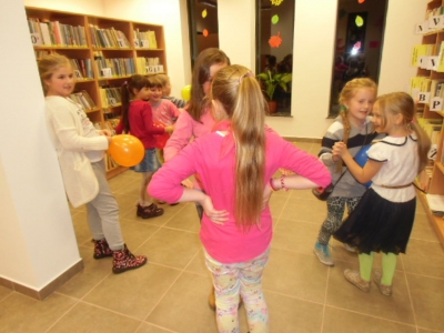 Andrzejki w bibliotece w Żabnicy - zdjęcie7