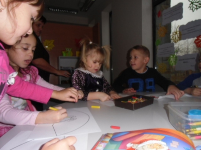 Przedszkolaki w bibliotece w Żabnicy - zdjęcie5