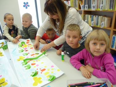 Przedszkolaki w bibliotece. - zdjęcie8