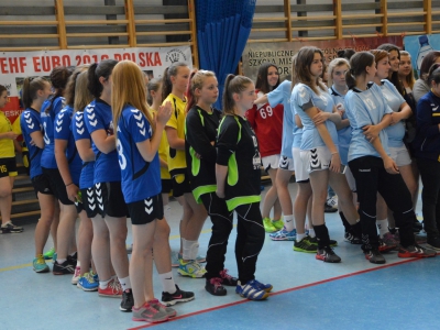 Turniej Podbeskidzkiej Ligi Piłki Ręcznej Dziewcząt -  fotorelacja! - zdjęcie15