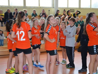 Sukces TS Metal Węgierska Górka w turnieju  Podbeskidzkiej Ligi Amatorskiej Piłki Ręcznej Dziewcząt - zdjęcie15