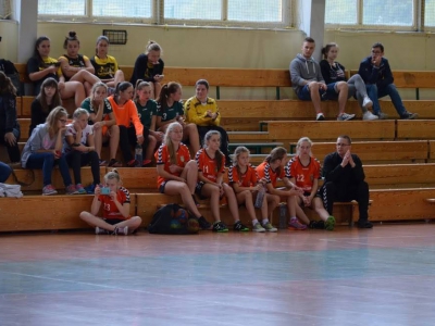 Sukces TS Metal Węgierska Górka w turnieju  Podbeskidzkiej Ligi Amatorskiej Piłki Ręcznej Dziewcząt - zdjęcie14