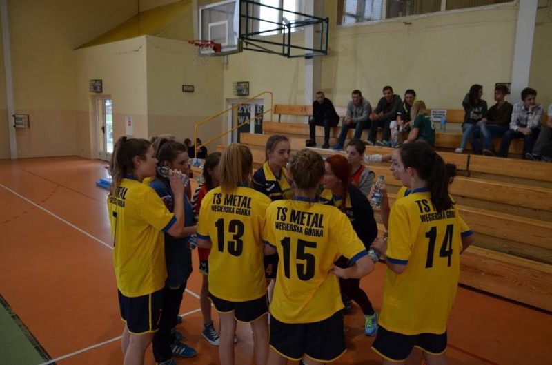 Sukces TS Metal Węgierska Górka w turnieju  Podbeskidzkiej Ligi Amatorskiej Piłki Ręcznej Dziewcząt