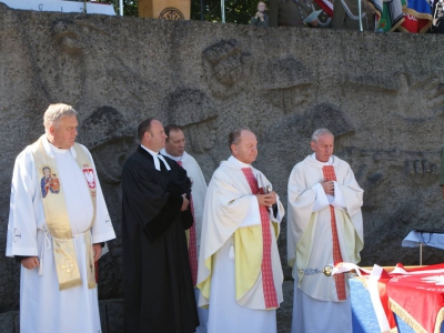 Uroczystości patriotyczno-religijne przy Forcie 