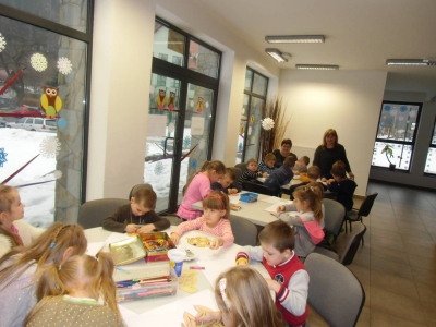 Zajęcia dla przedszkolaków w bibliotece w Żabnicy. - zdjęcie15