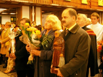 Kardynał Dziwisz 6 listopada w kościele "jednej doby" - zdjęcie3