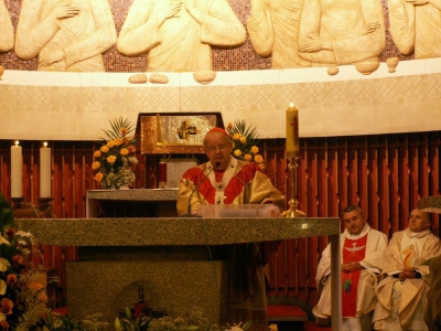 Kardynał Dziwisz 6 listopada w kościele "jednej doby" - zdjęcie1