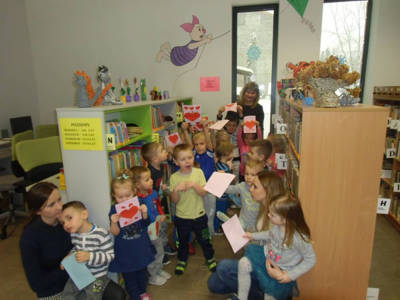 Poznajemy bibliotekę.