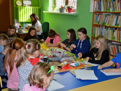 Słoneczne spotkanie w bibliotece - zdjęcie10