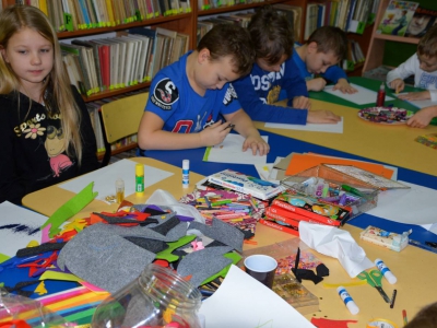 Słoneczne spotkanie w bibliotece - zdjęcie8