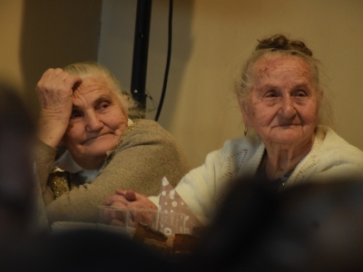 Spotkanie świąteczne z seniorami w Żabnicy - zdjęcie39