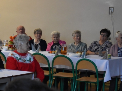 Spotkanie świąteczne z seniorami w Żabnicy - zdjęcie33