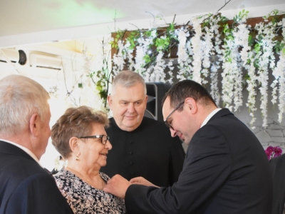 Jubileusz 50-lecia pożycia małżeńskiego w gminie Węgierska Górka - zdjęcie78