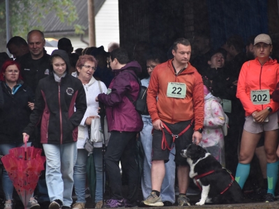 Deszczowo, ale serca gorące! Piknik charytatywny dla Mai Galicy - zdjęcie24