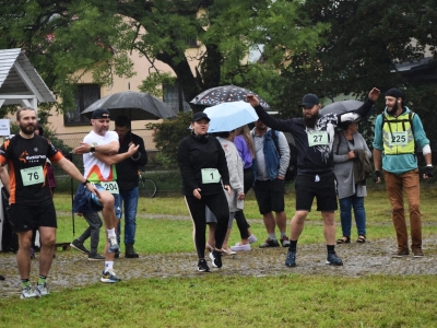 Deszczowo, ale serca gorące! Piknik charytatywny dla Mai Galicy - zdjęcie14